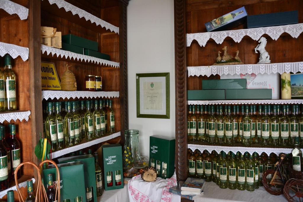 Villa Weingut Seiner Vlg. Kraxner à Greisdorf Extérieur photo